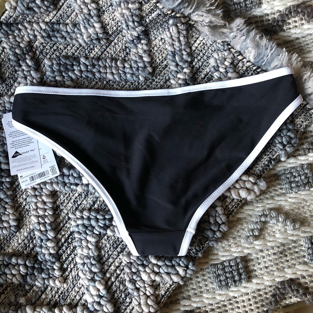 Athleta Clean Medium Bound Bottom swim M - Picture 4 of 7